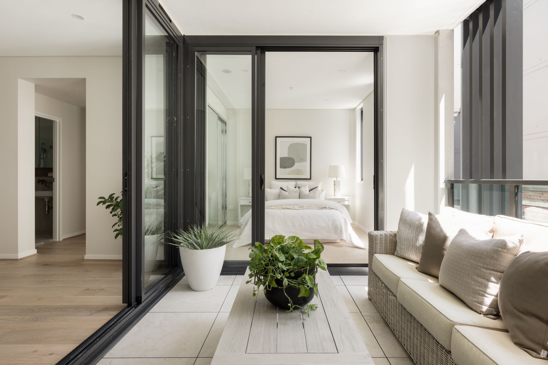 Dee Why - 8 Oaks Avenue