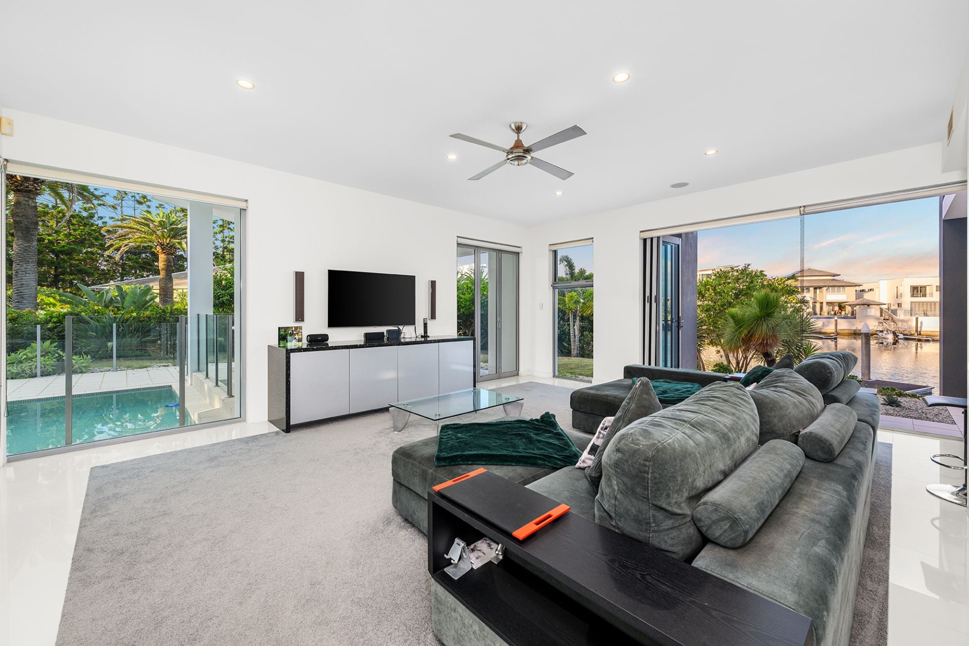 2-4 Royal Albert Crescent, Sovereign Islands QLD 4216, Sovereign Islands - Thumbnail 7