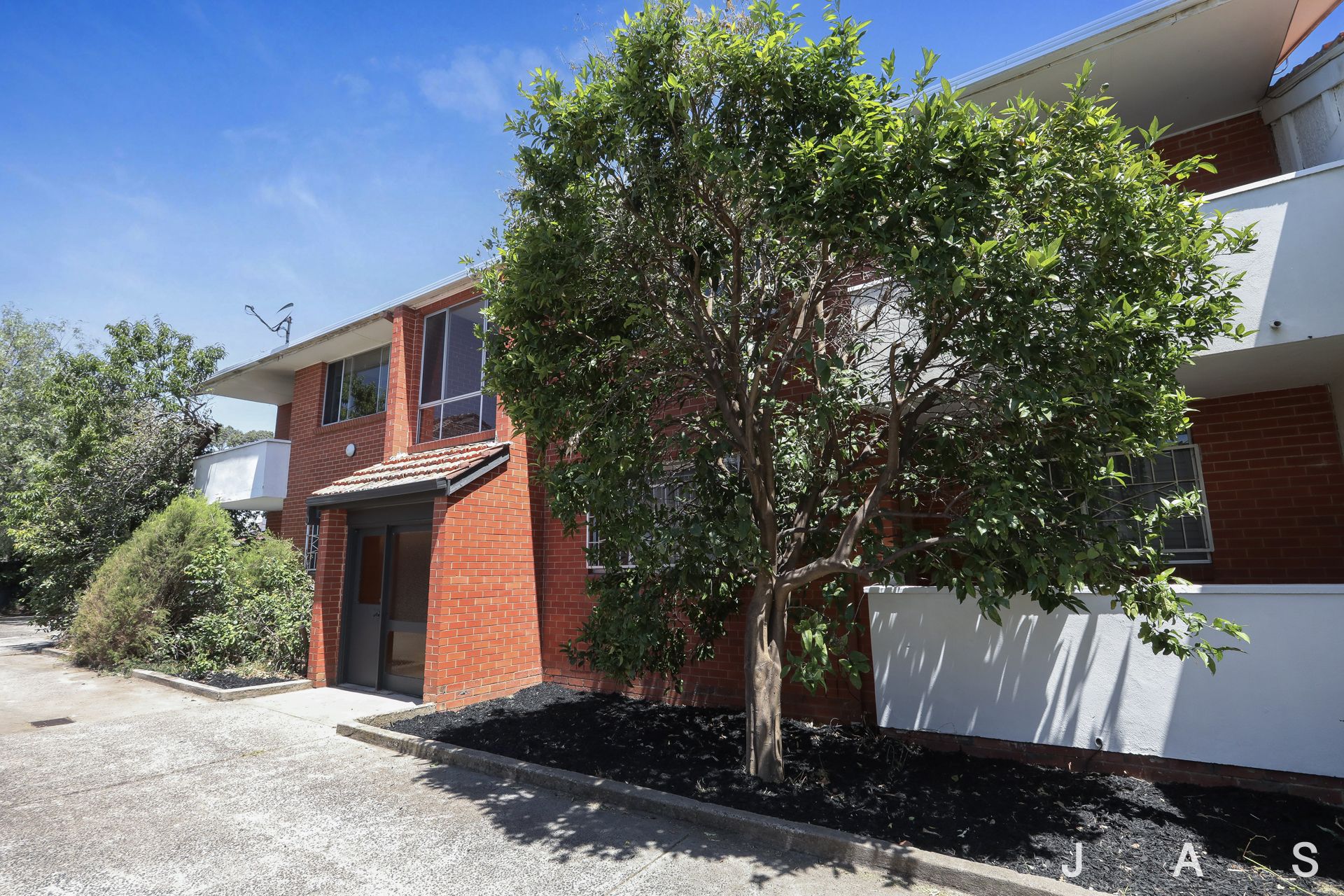4/275 Nicholson Street Seddon VIC, Seddon - Thumbnail 3