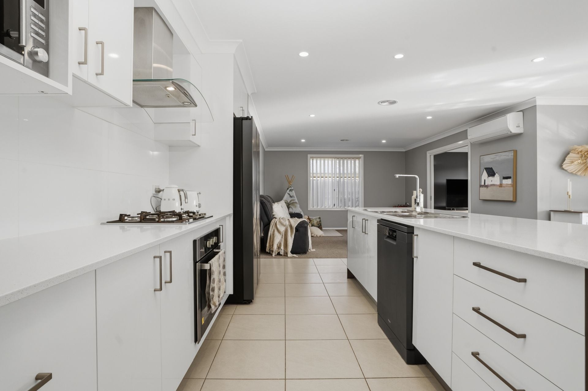 71 Glasson Drive Orange NSW, Orange - Thumbnail 3