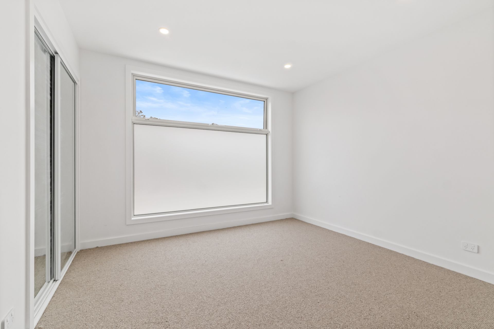 Simply Stunning Three-Bedroom Townhouse