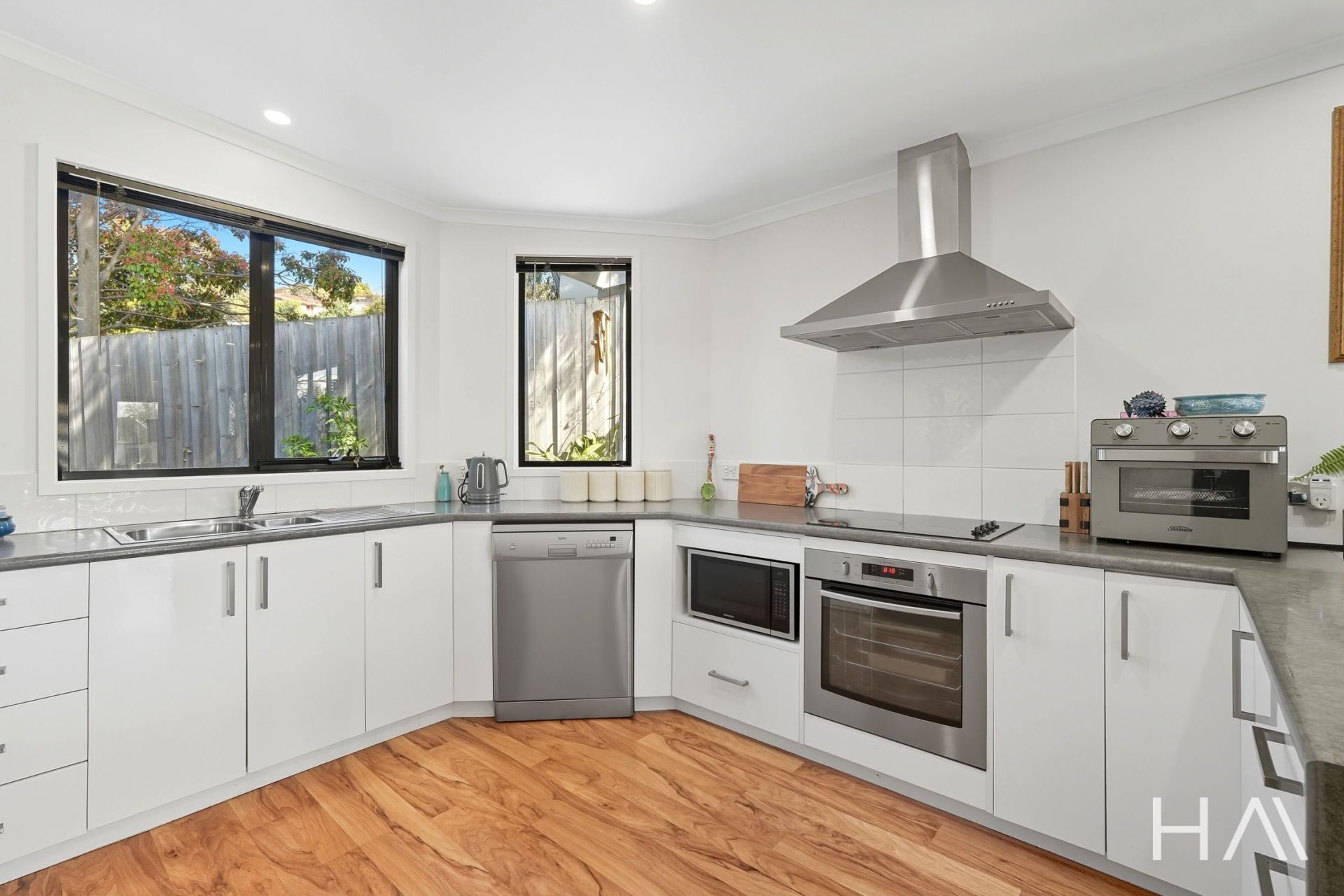 28 Alcides Avenue Lenah Valley, Lenah Valley - Thumbnail 7