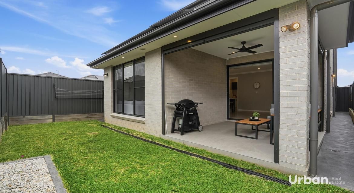 Denham Court 21 Honeymyrtle Avenue