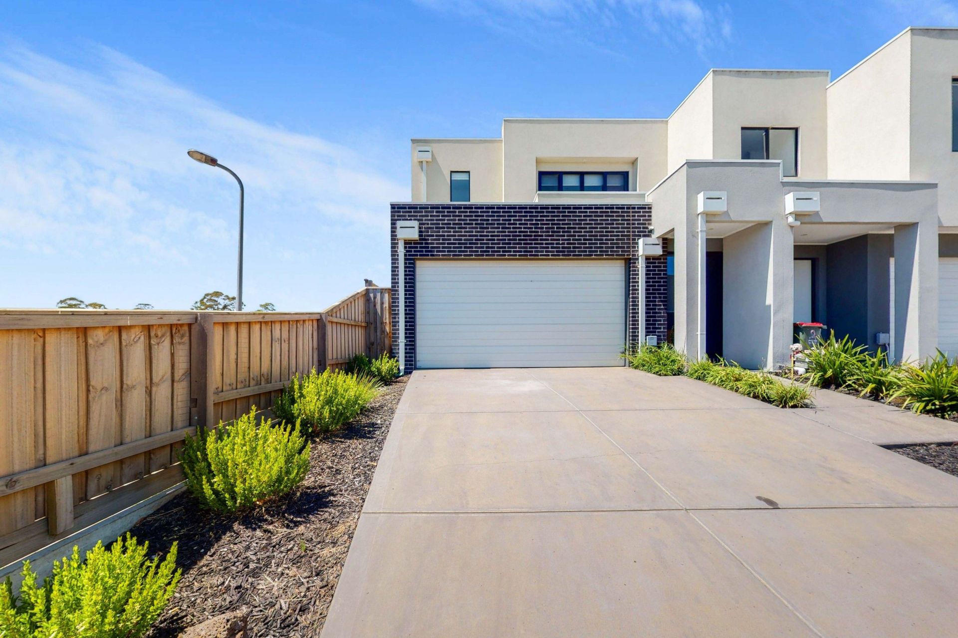 91 Willowglen Boulevard, Cranbourne VIC, Cranbourne - Thumbnail 3
