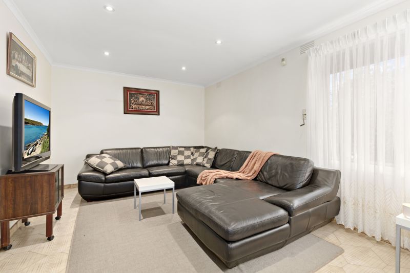 14 Linoak Avenue, Lalor