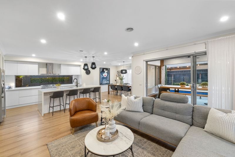 14 Roaming Drive, Fraser Rise