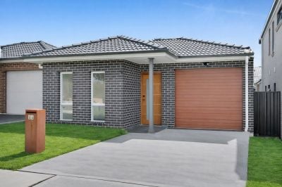 Gregory Hills 64 Melton Circuit