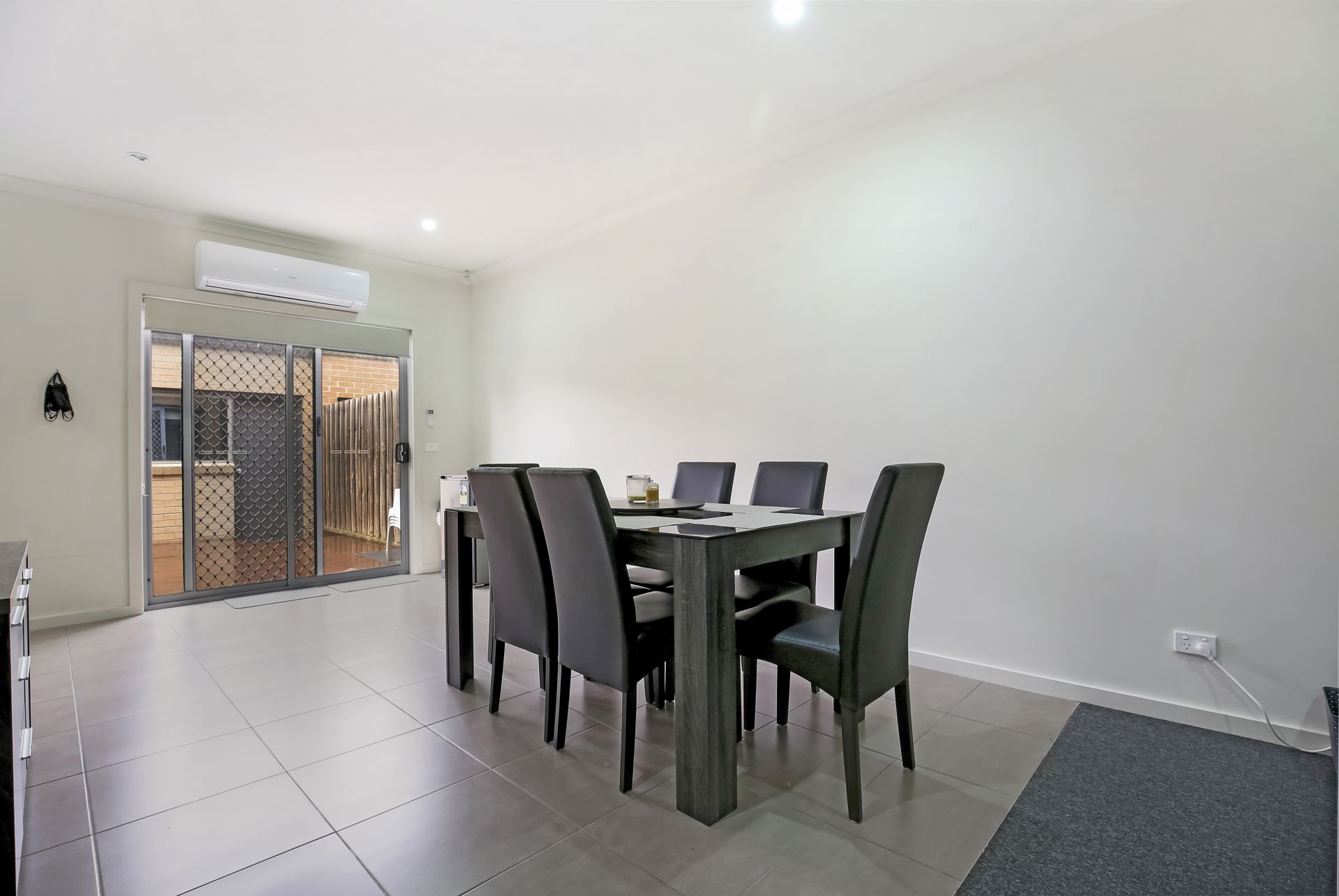 Townhouse Splendour in Mernda Villages