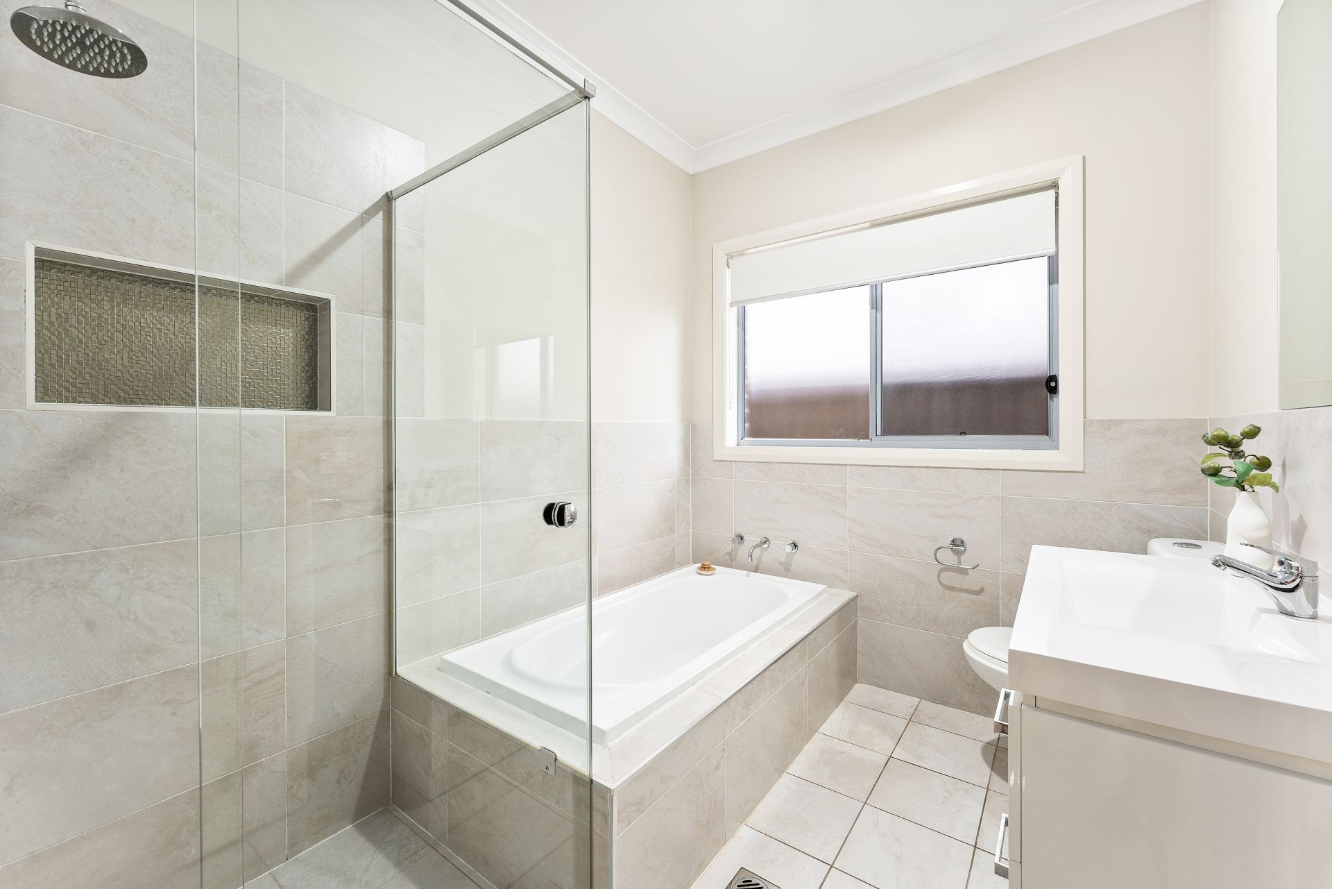 27 Brickworks Avenue, Thirroul NSW