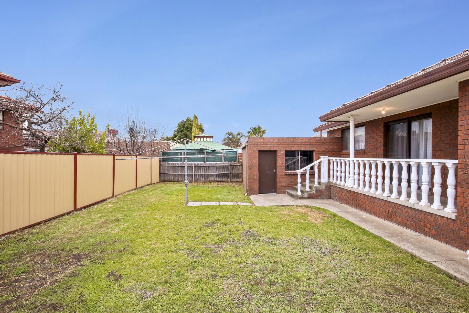 Sitting High 'n Mighty - A 4 bedroom home with all the 