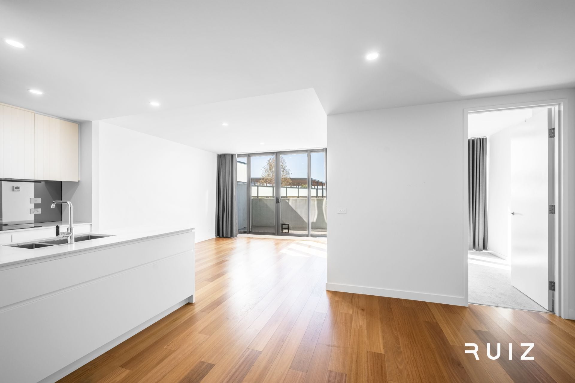 802/45 Ainslie Avenue Braddon ACT, Braddon - Thumbnail 6