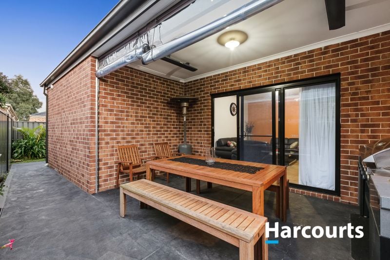 4 Howatt Place, South Morang