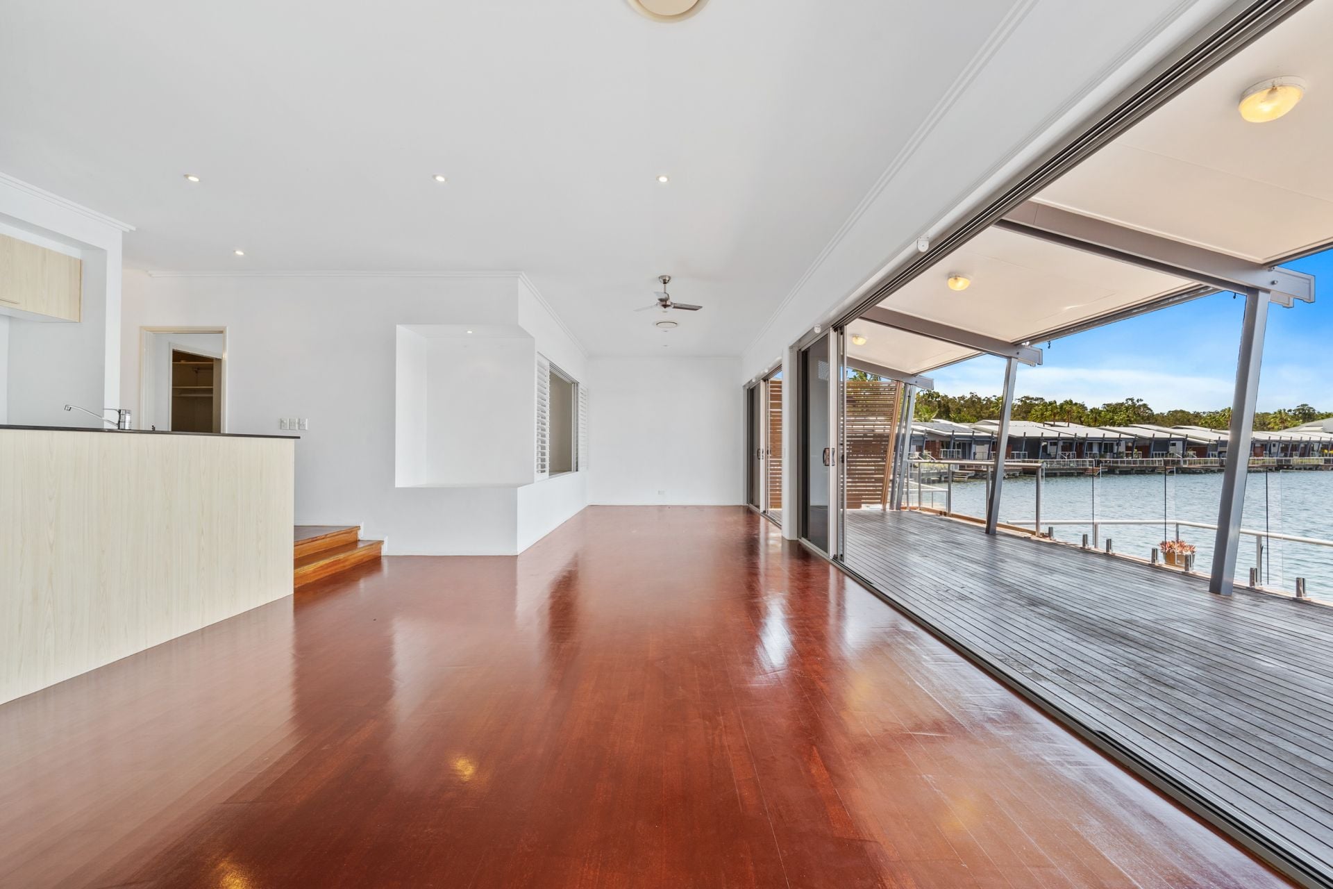 40/181 Lae Drive, Coombabah - Thumbnail 4