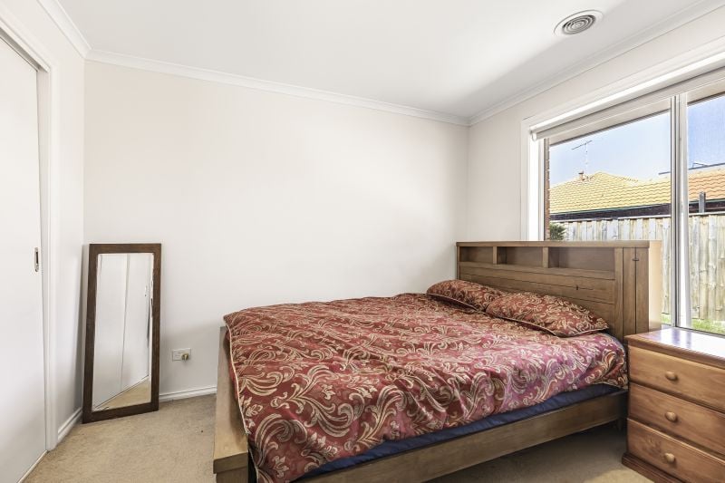 3/2 Clara Street, Fawkner