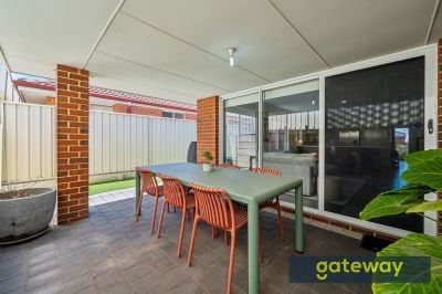 8/39 Barfield Road, Hammond Park