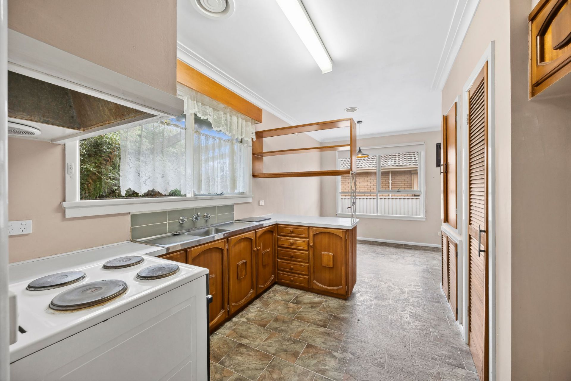 1116 Norman Street, Wendouree, Wendouree - Thumbnail 6