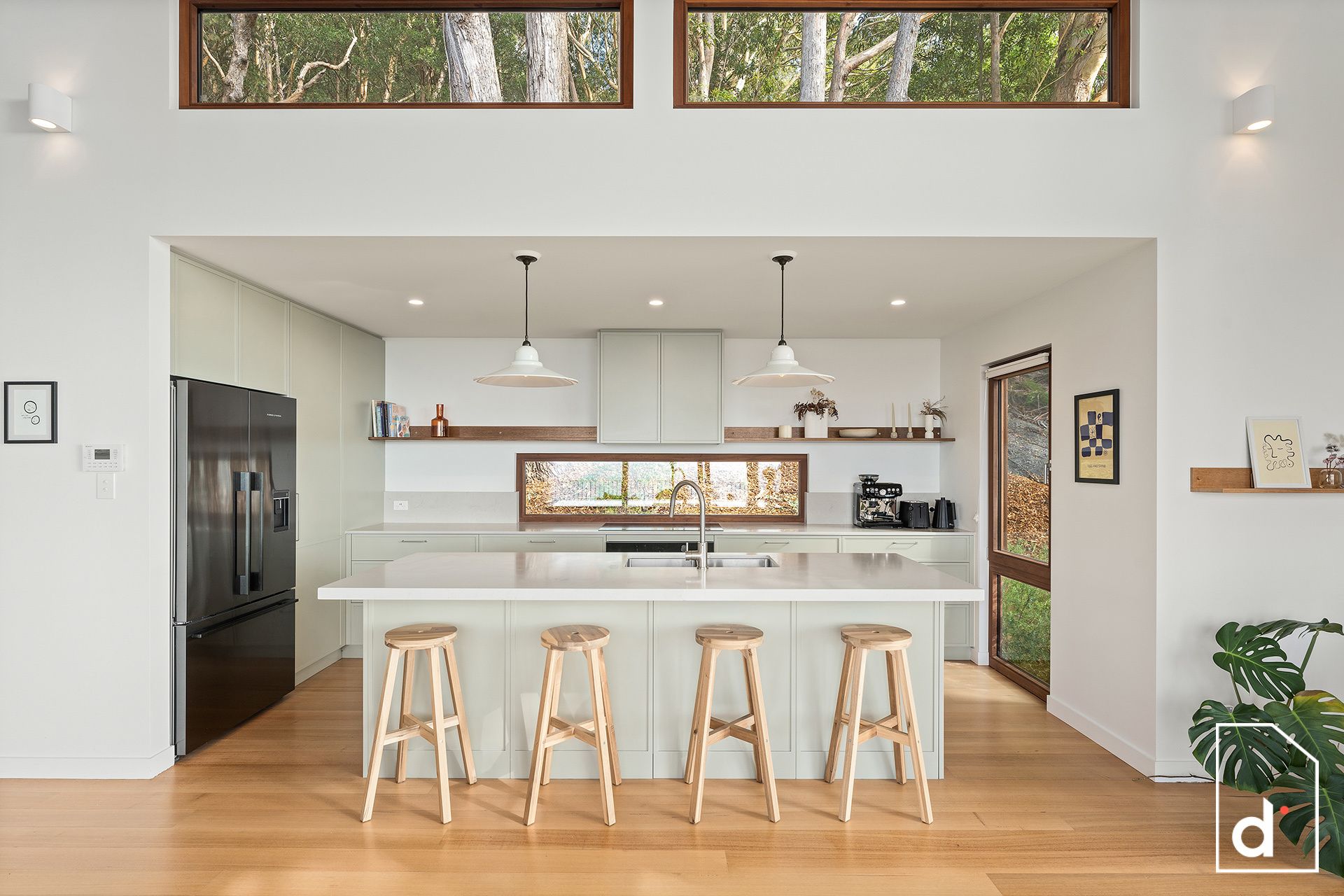 5 Middle Heights Road, Coledale NSW