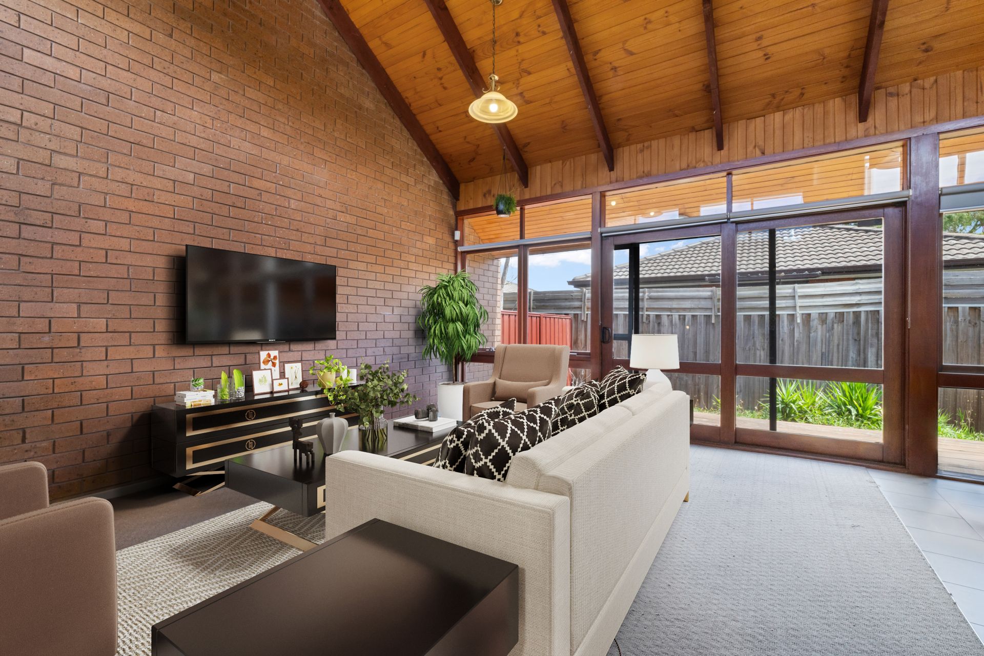 Comfortable And Convenient Lifestyle Opportunity