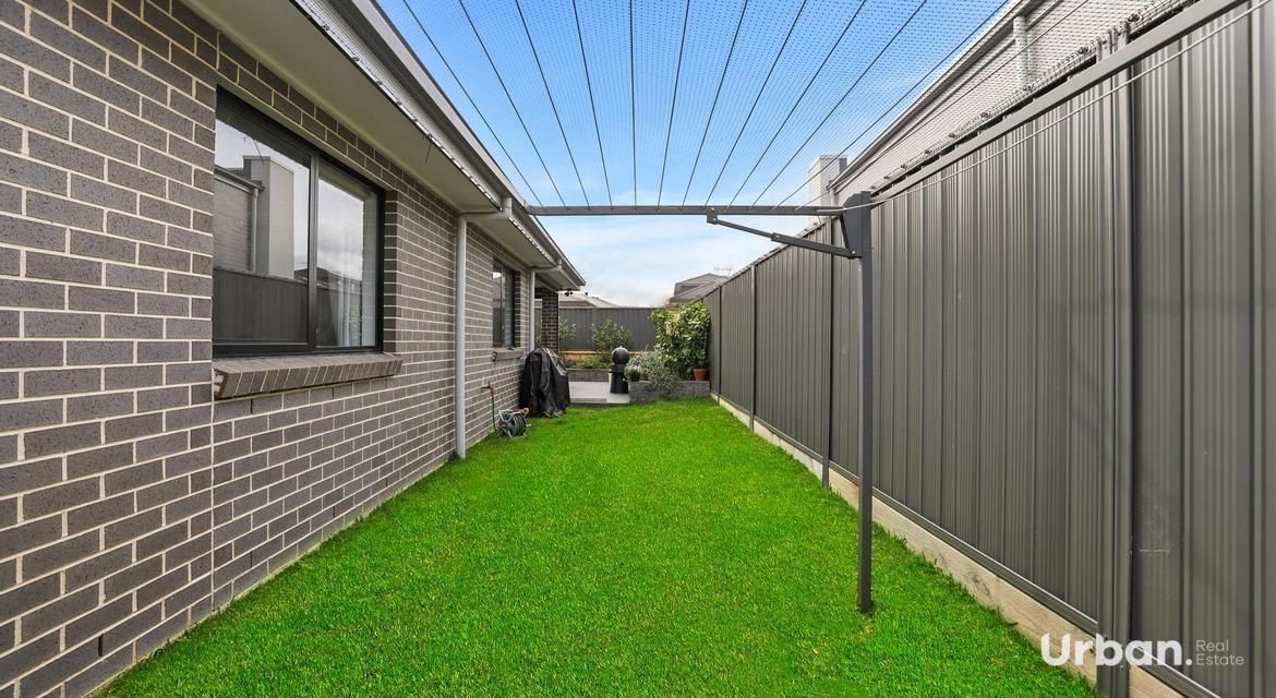 Leppington 55A & 55B Leslie Way