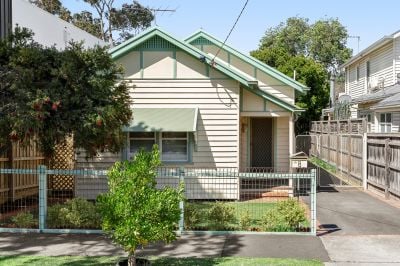 8 Alexander Street, Brighton East