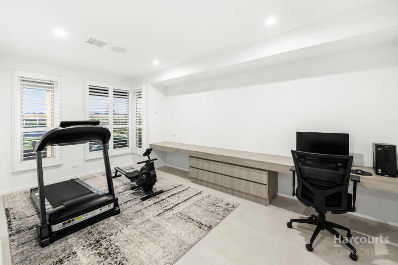 24 Stricta Circuit, Fraser Rise