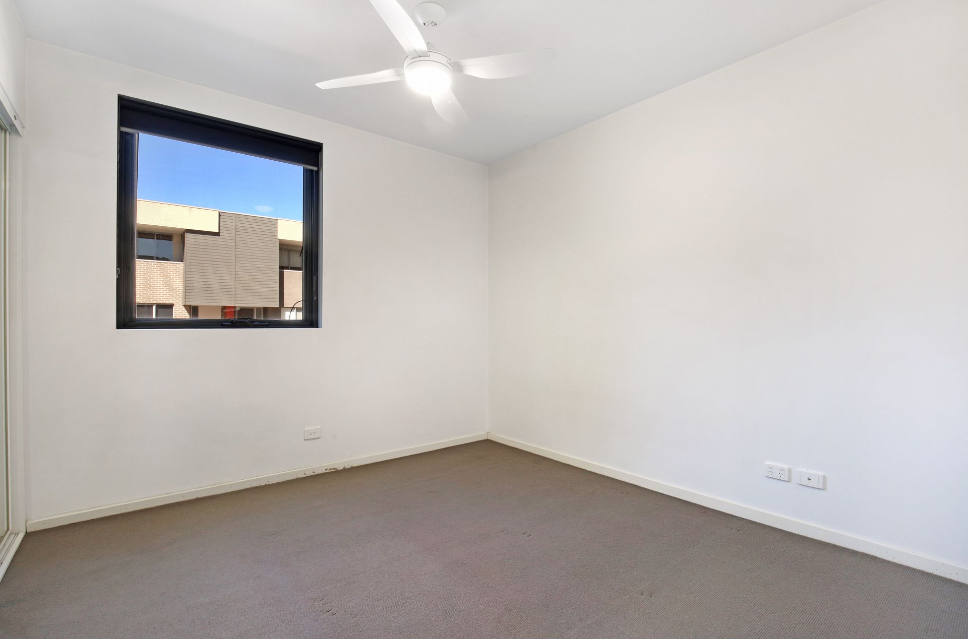 1 bedroom unit!