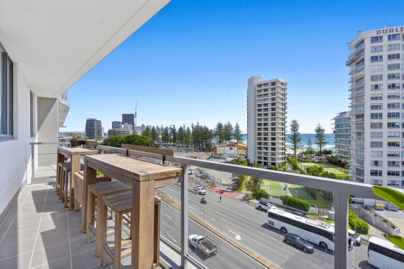1104/1 Ocean Street, Burleigh Heads - Thumbnail 3