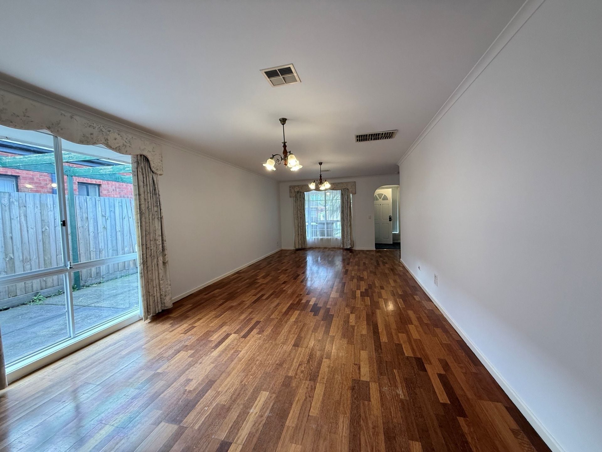 5 Warren Court, Altona Meadows - Thumbnail 2
