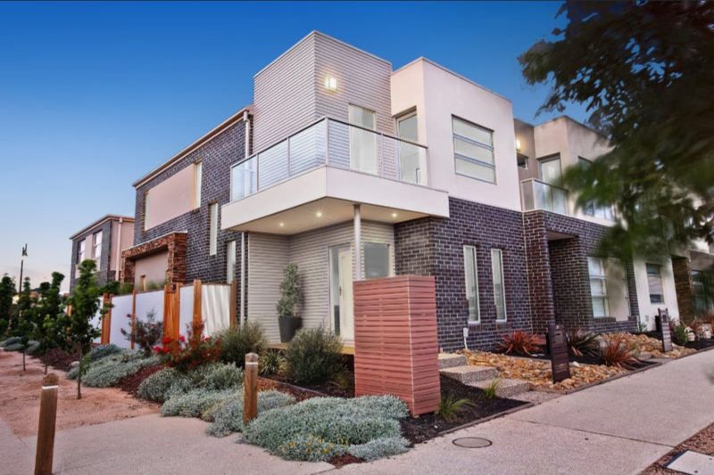 30 Warner Way, Caroline Springs