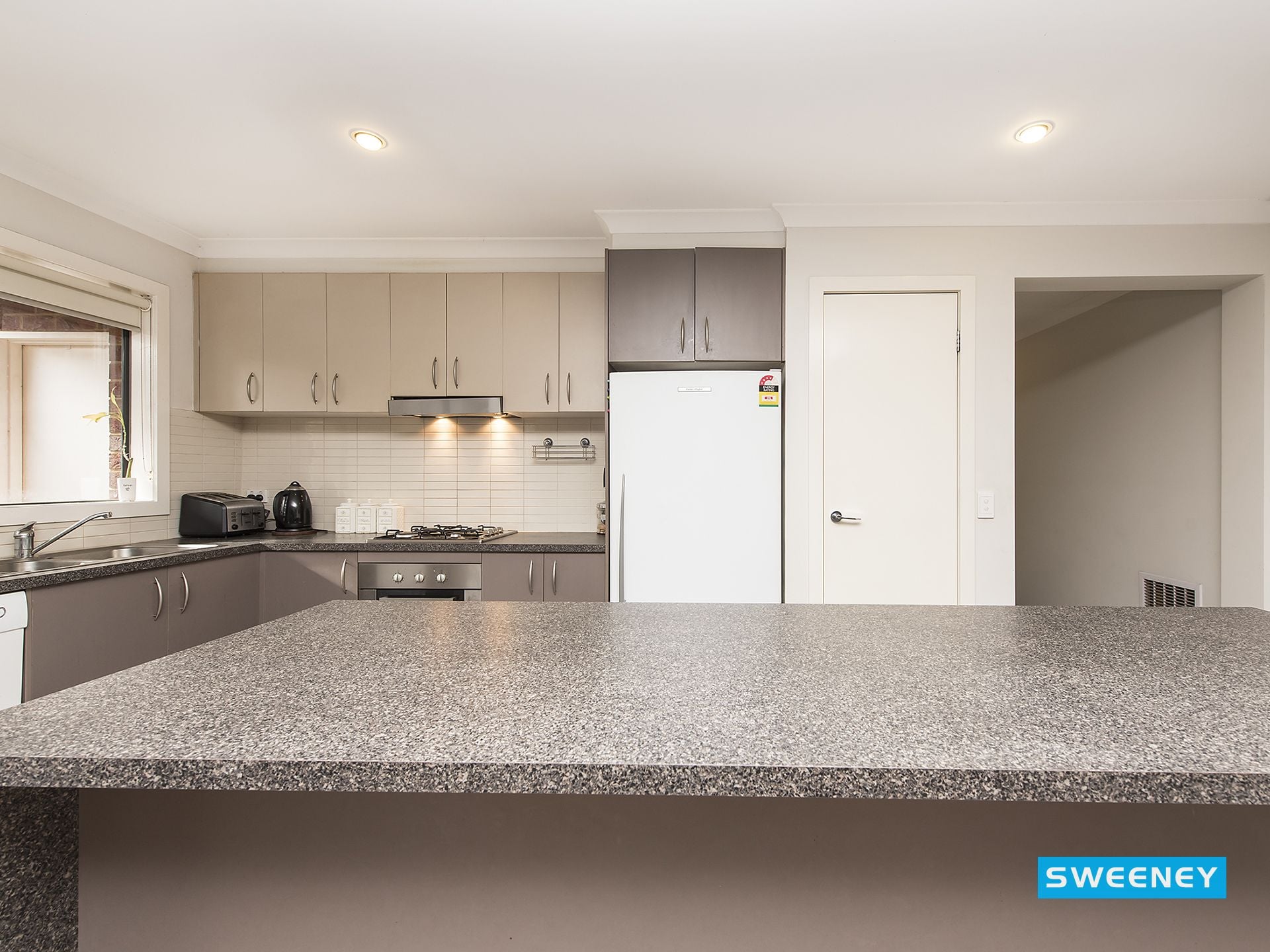 15 Jonah Parade, Deer Park - Thumbnail 4