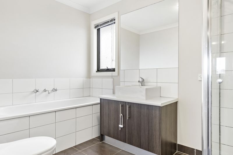 4/36 Mombassa Drive, Wollert