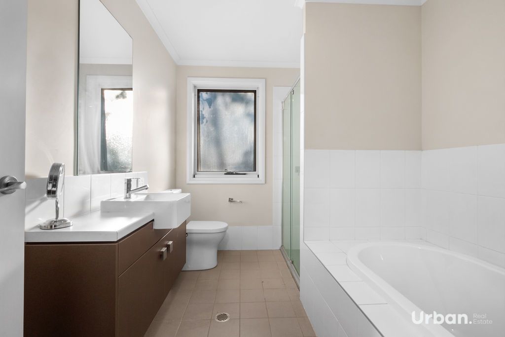 Colebee 5 Alderton Drive