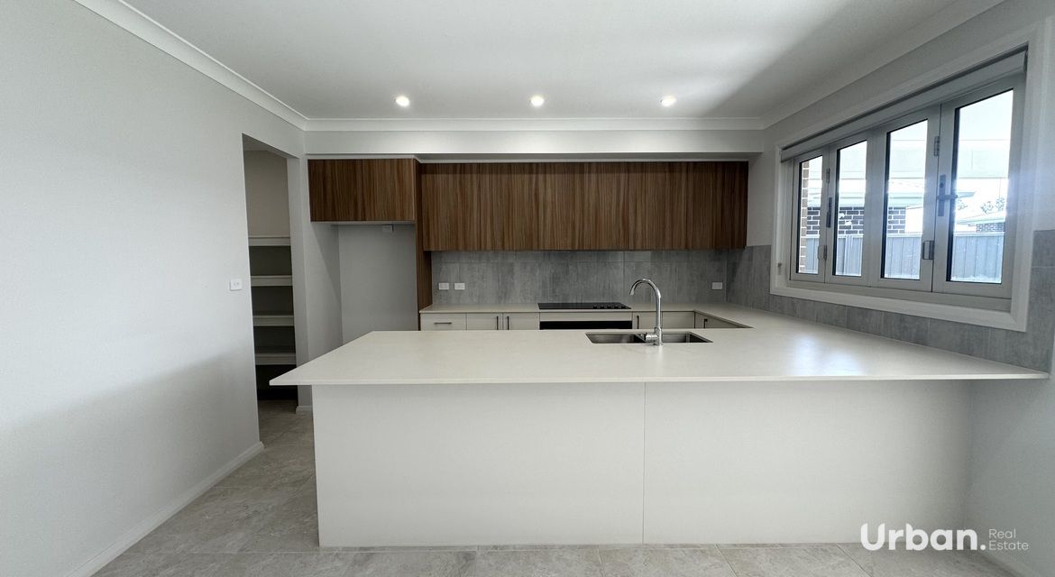 Oran Park 6 Chesterman Loop