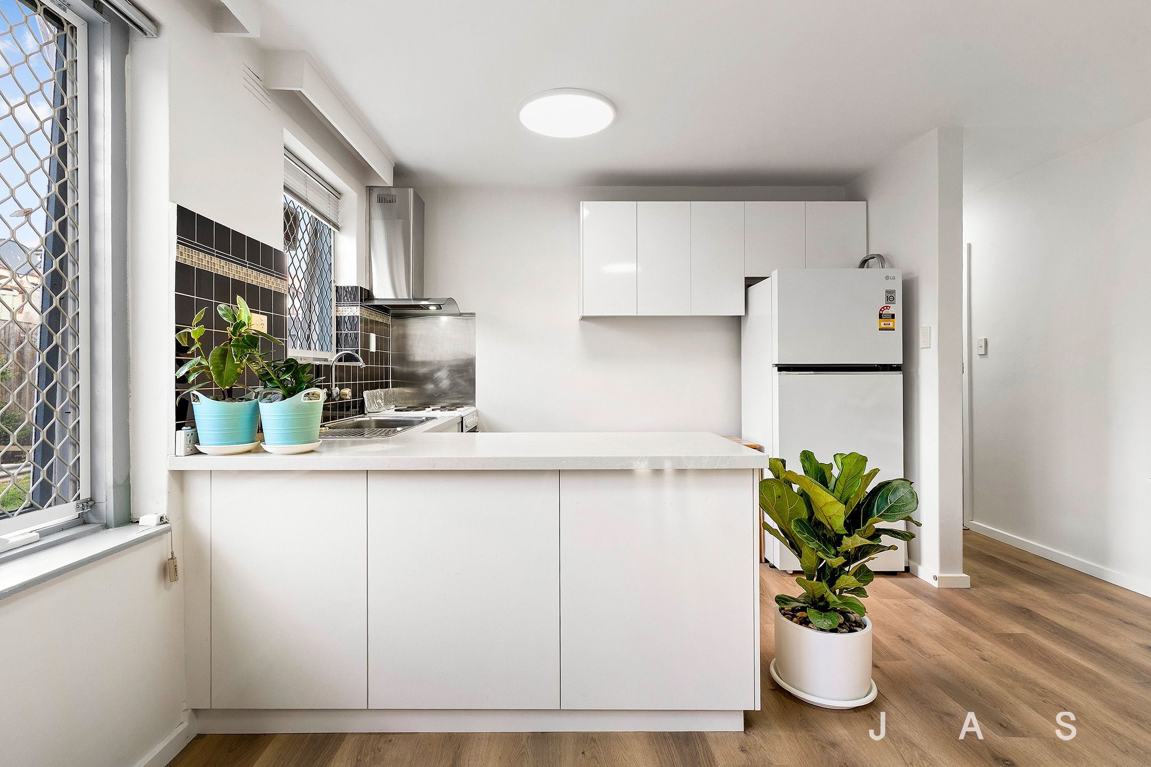 10/8-10 Clyde Street Maribyrnong VIC, Maribyrnong - Thumbnail 2