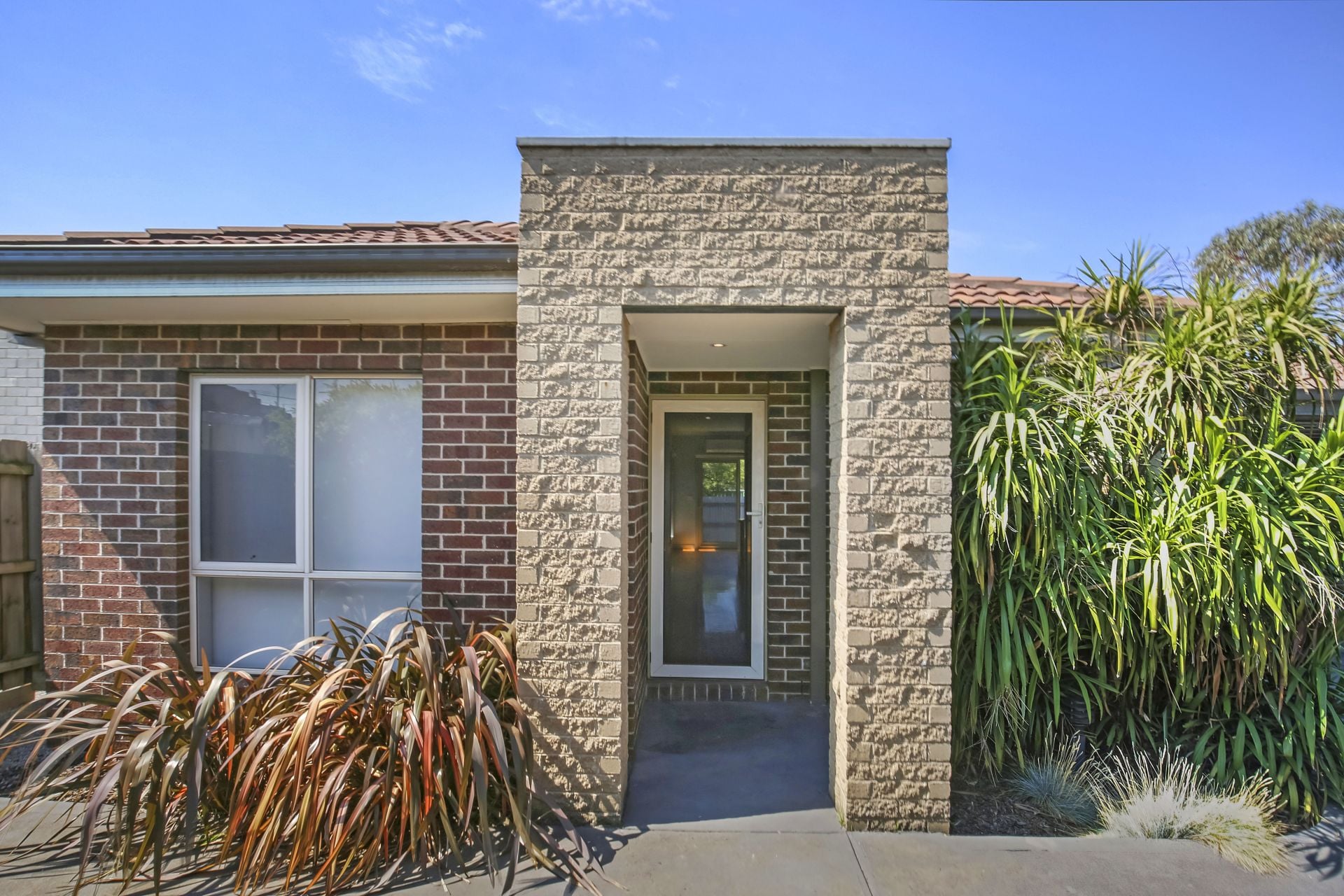 Two bedroom home with courtyard!