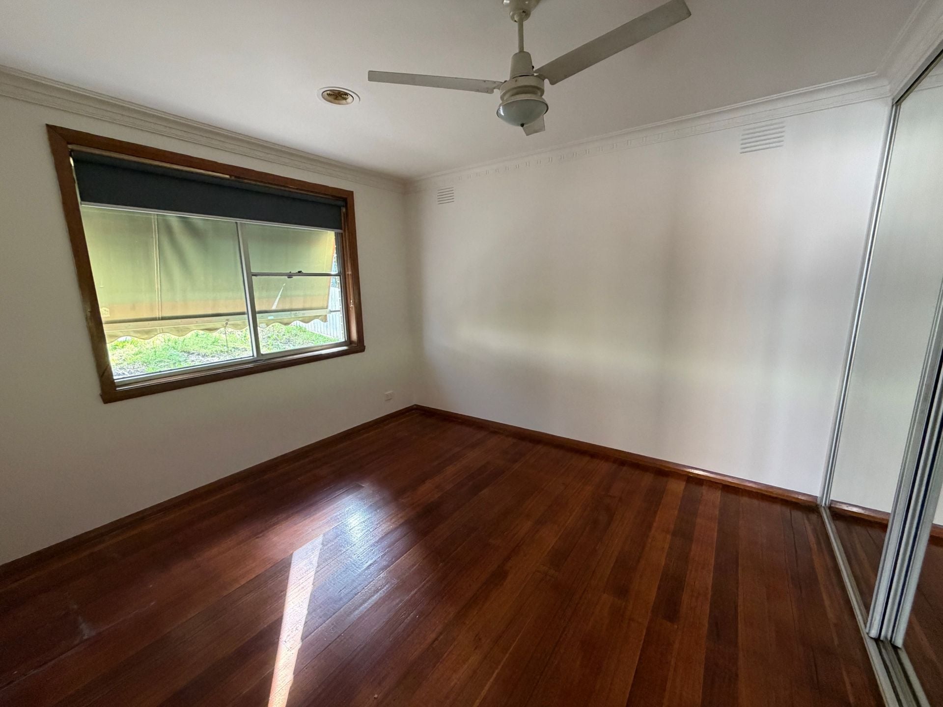 LARGE FAMILY HOME IN GREAT LOCATION