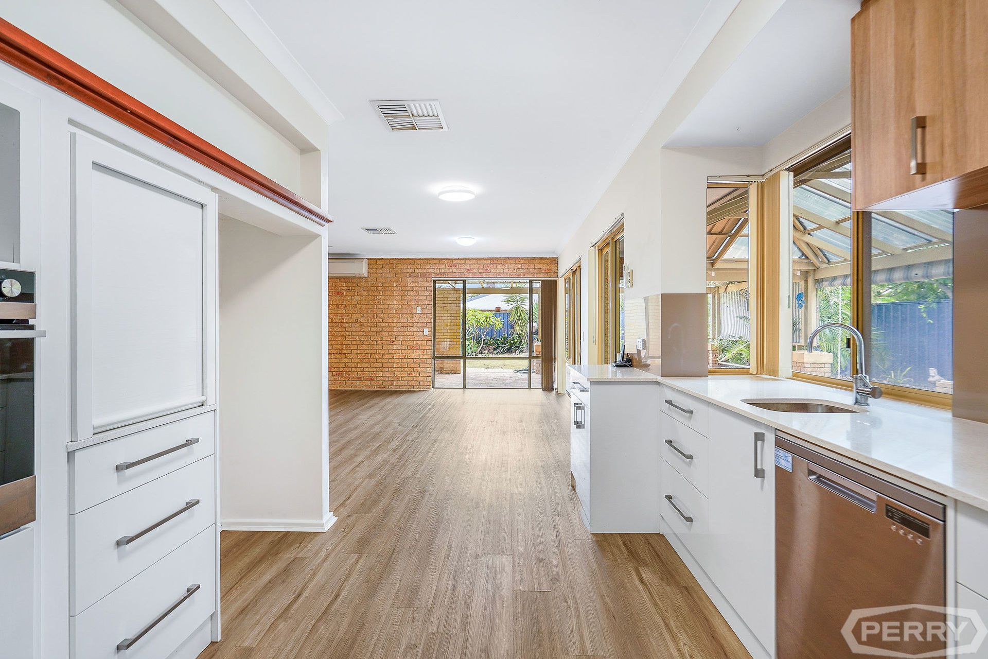 149 Oakmont Avenue, Meadow Springs, Meadow Springs - Thumbnail 4