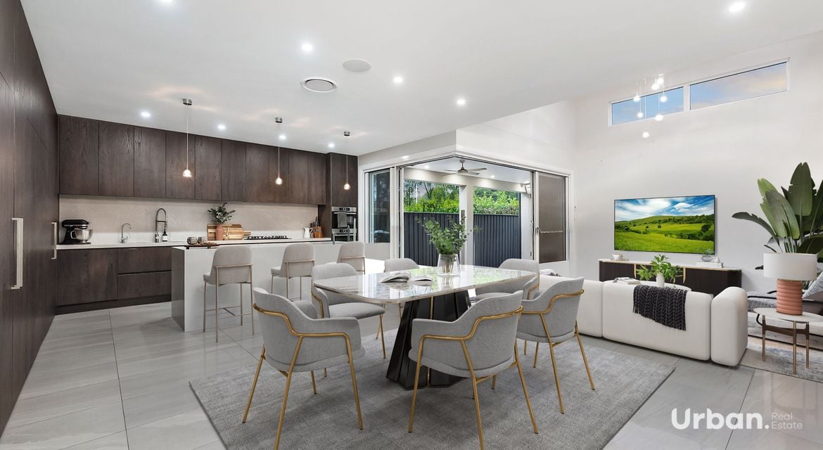 Colebee 65 Coronato Parade