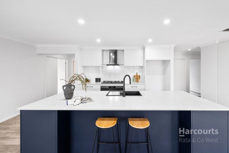 3 Streeton Avenue, Caroline Springs