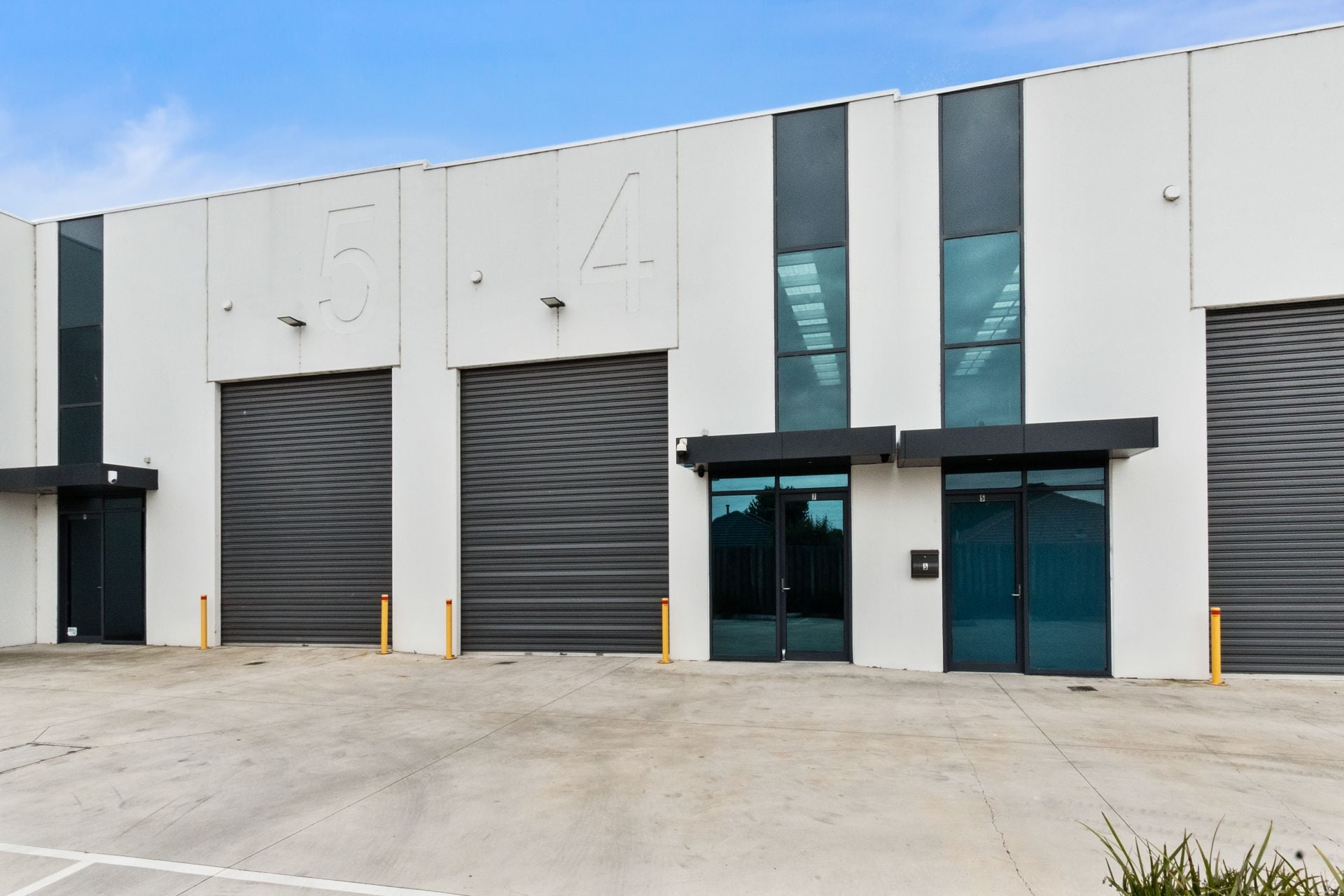 Prime Commercial Warehouse Space