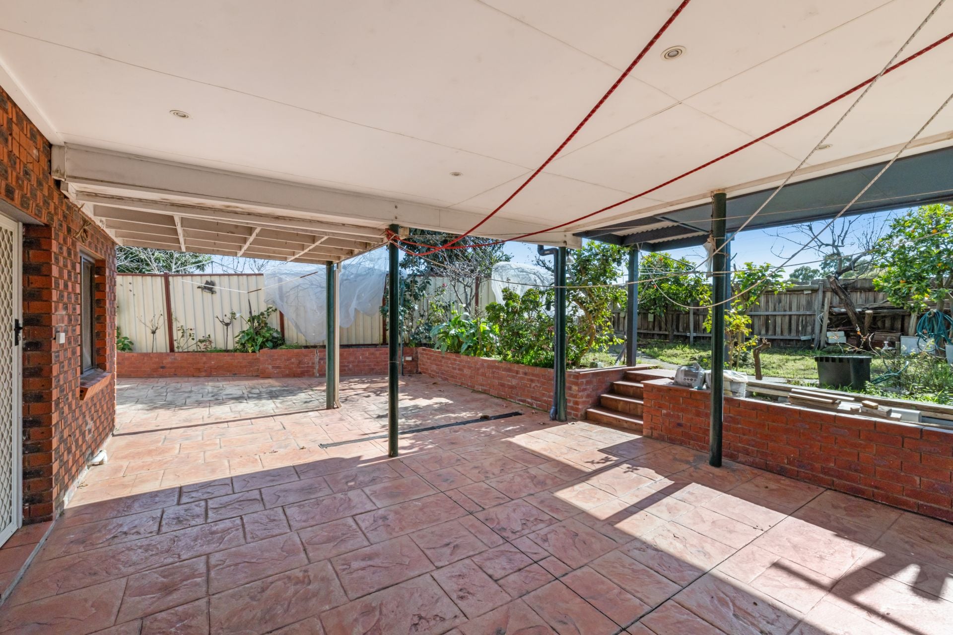 Beautifully Presented 2-Bedroom Unit | Reservoir | Bills Included