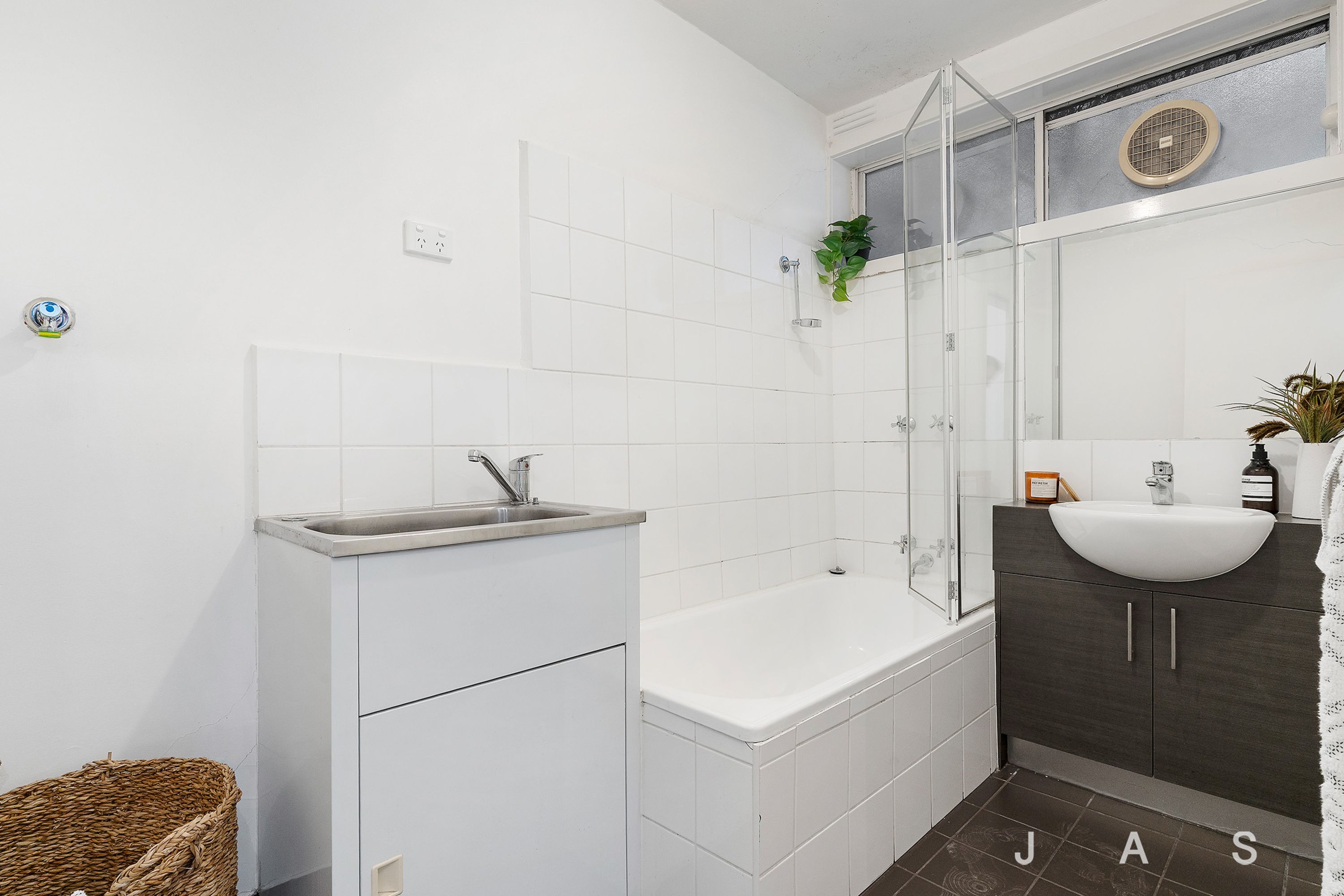 1/2 John Street, Footscray, Footscray - Thumbnail 7