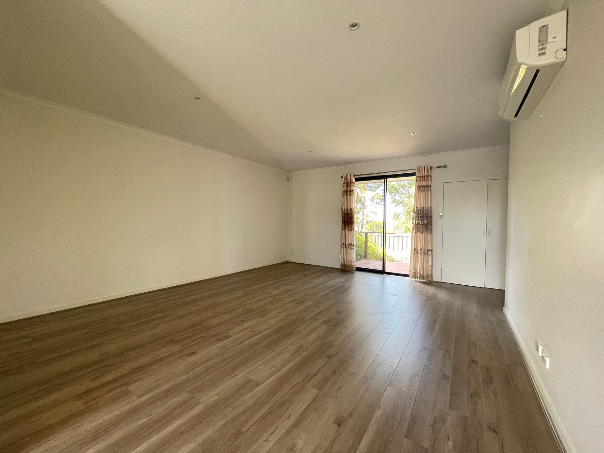 Modern Home, Prime Location!