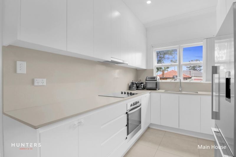 16 Desmond Street, Merrylands