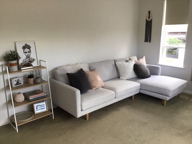 Spacious, light & bright