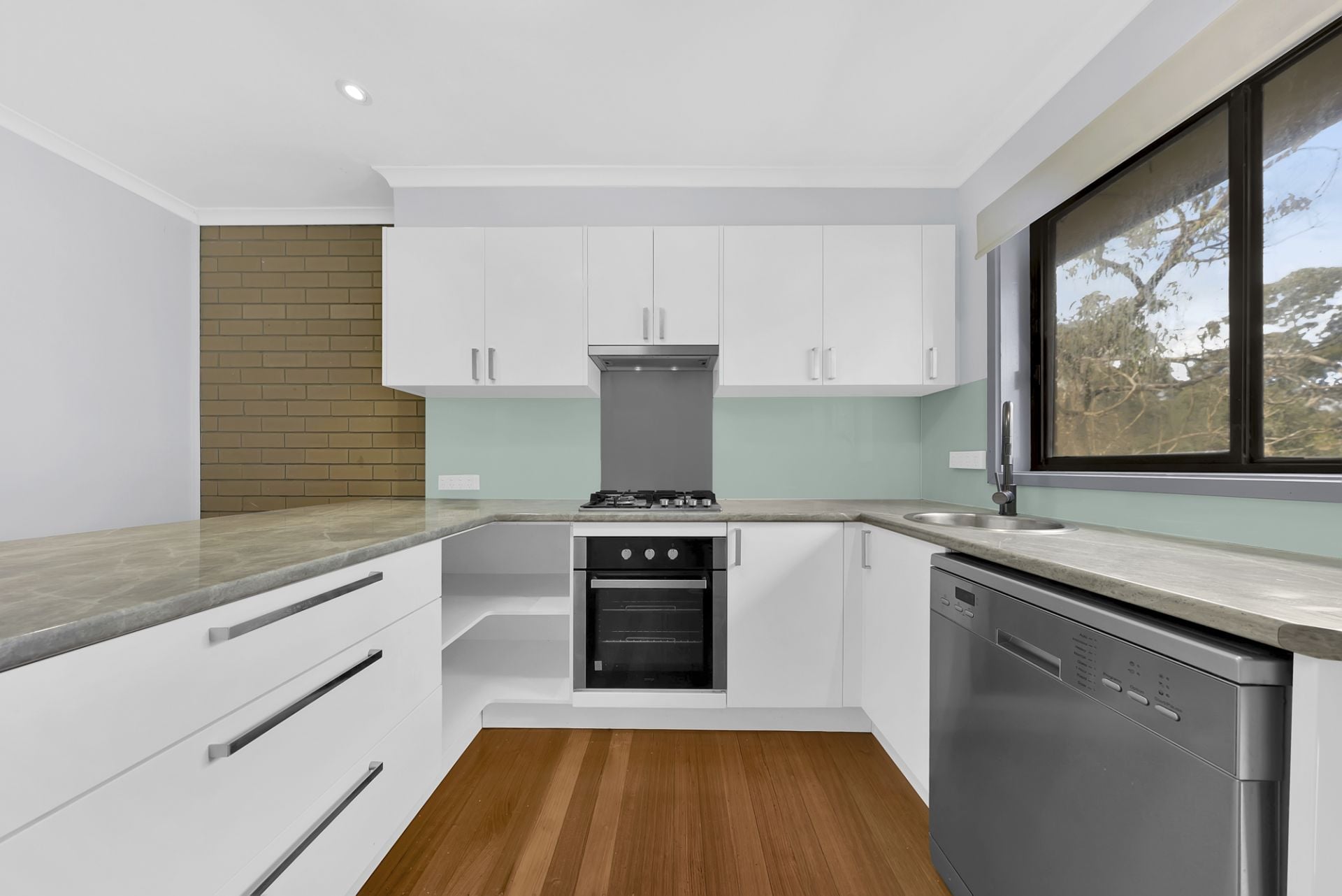 2-Bedroom Unit in a Prime Greensborough Location
