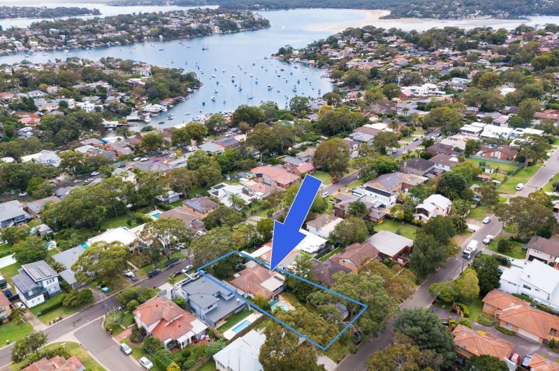 11 Cecil Street CARINGBAH SOUTH 2229