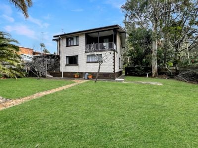 Long Jetty 132 Tuggerah Parade