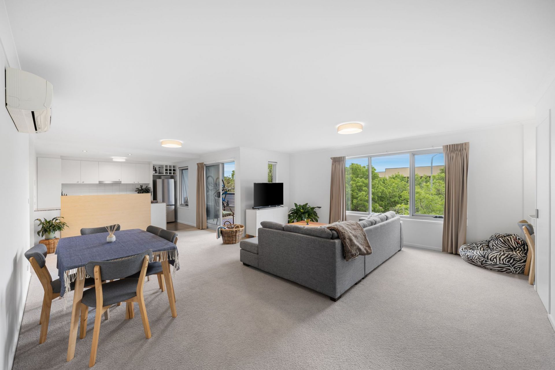 14/62 Lowanna Street, Braddon, Braddon - Thumbnail 4