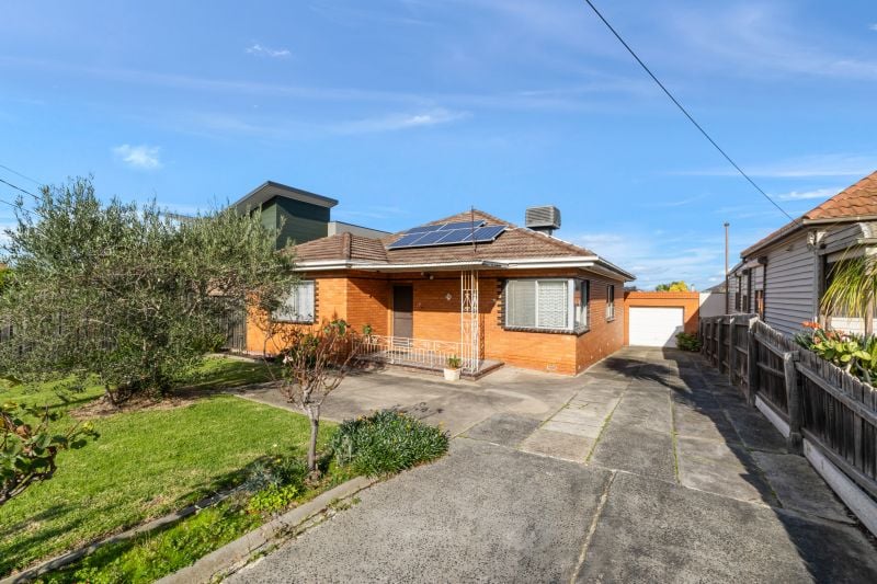 136 Collins Street, Thornbury